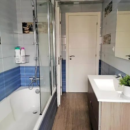 Vivienda De Uso Turistico Piso De Castro * Sardiñeiro de Abajo